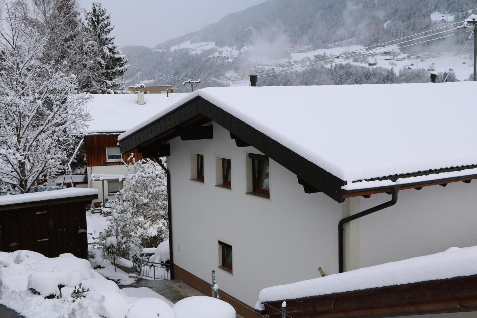 Ferienwohnung Raich เวนส์ ภายนอก รูปภาพ